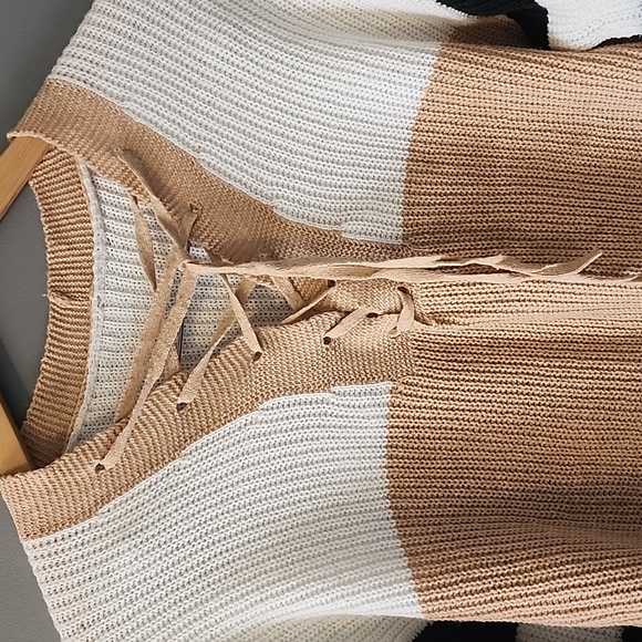 AMASOO SWEATER - Picture 2 of 4